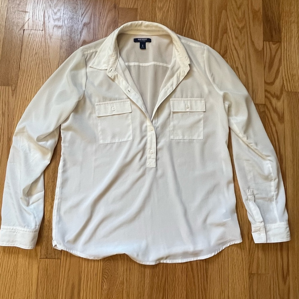 Old Navy blouse, white, size medium.